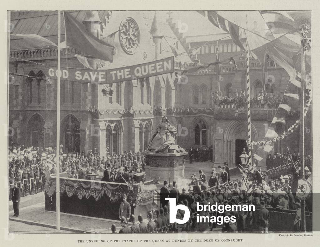 The Unveiling of the Statue of the Queen at Dundee by the Duke of Connaught (b/w photo)