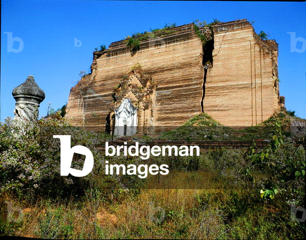 The Mingun Paya, built 1790-1816 (photo)
