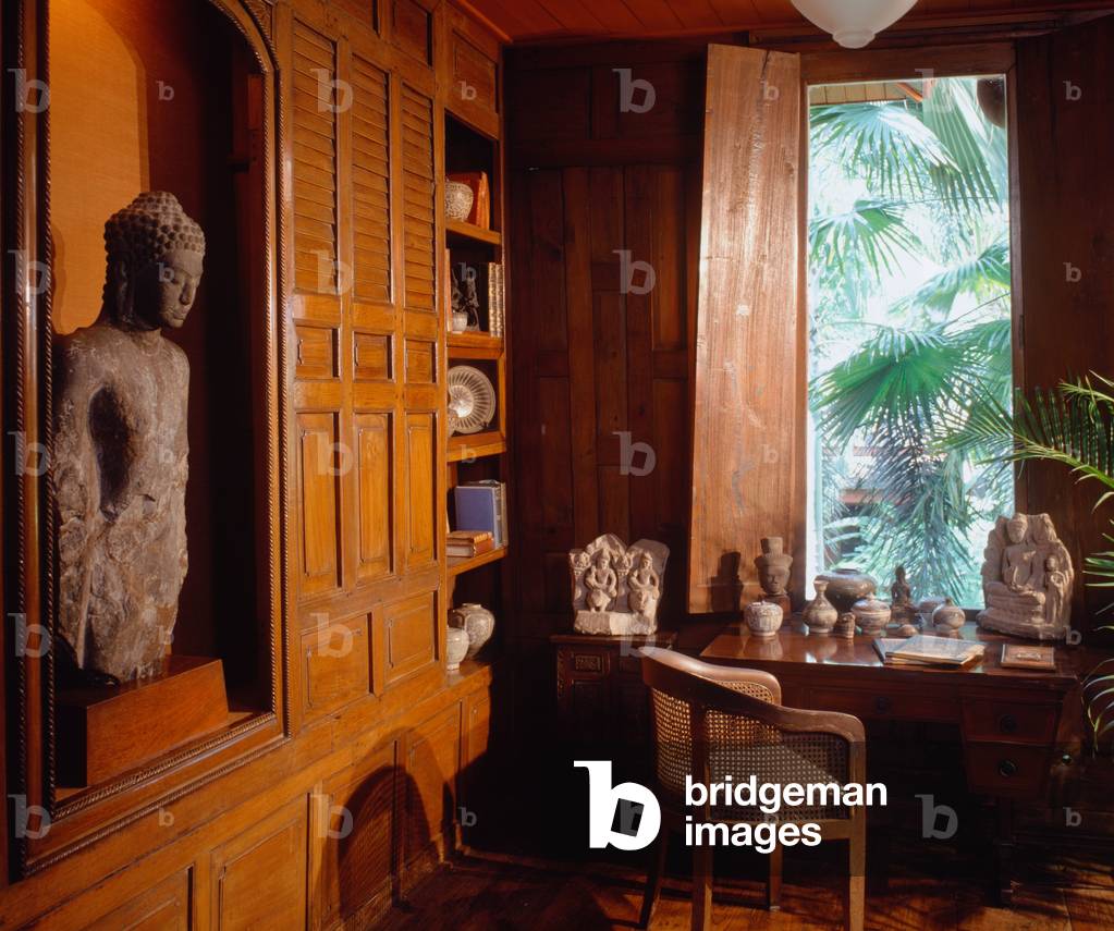 The study, overlooking the main garden (photo)