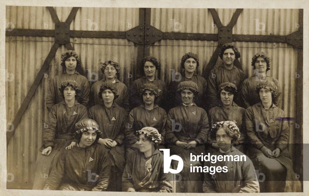 Group of female munitions workers, World War I (b/w photo)