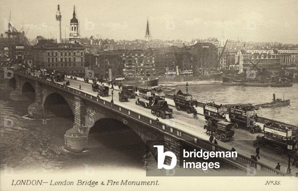 London, London Bridge & Fire Monument (b/w photo)