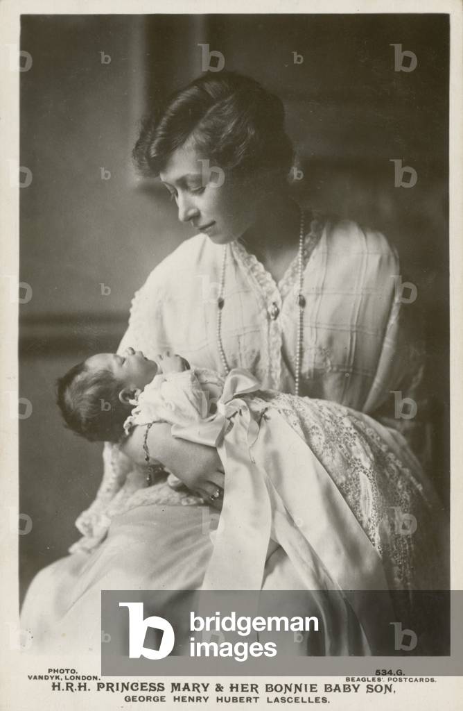 Princess Mary, Viscountess Lascelles, with her eldest son, George, 1923 (b/w photo)