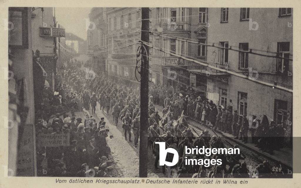 Occupation of Vilnius, Lithuania, by German troops during World War I, 1915 (b/w photo)