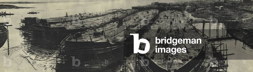 Construction of Soviet oil tankers at the Krasnoye Sormovo shipyard, Gorky, USSR, 1931 (b/w photo)
