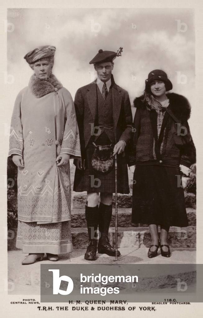 Queen Mary and the Duke and Duchess of York (b/w photo)