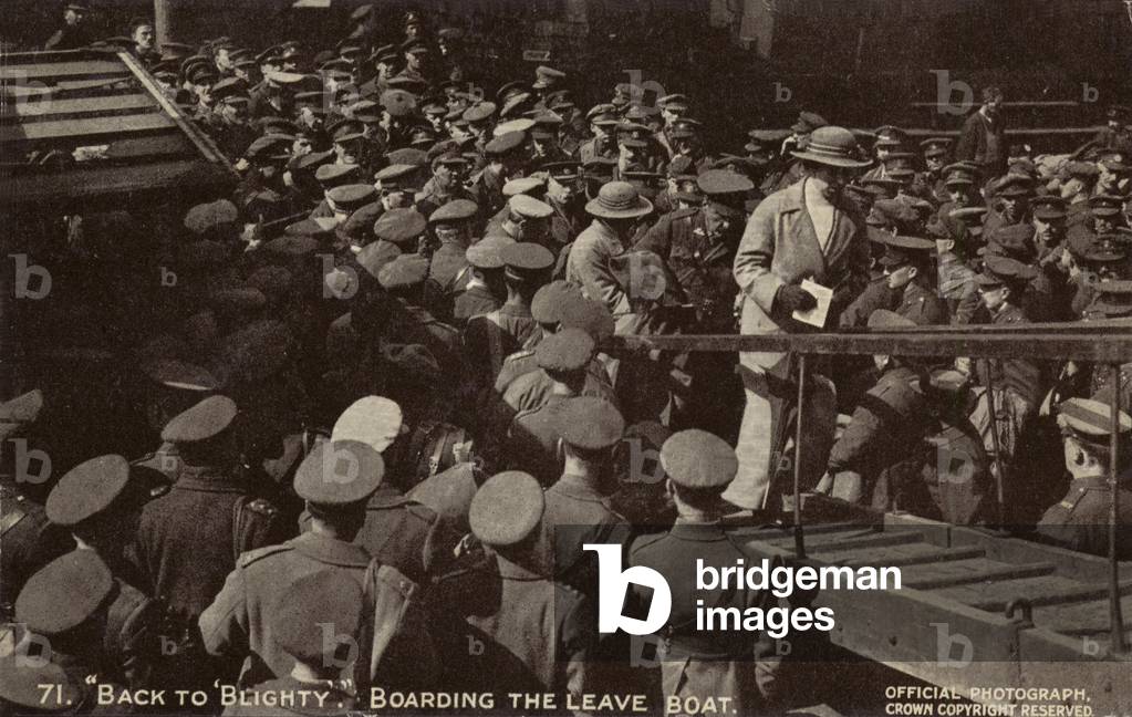 British soldiers boarding a ship taking them back to England on leave, World War I (b/w photo)