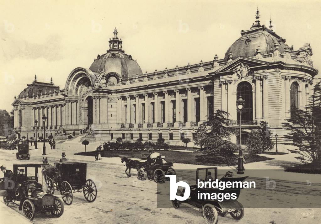 Le Petit Palais Des Champs-Elysees (b/w photo)