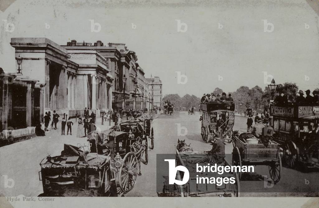 Hyde Park Corner (b/w photo)