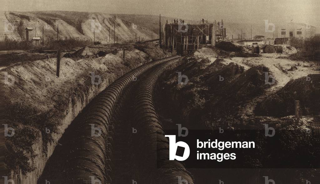 Water pipeline near Novokuznetsk, drawing water from the Tom river, Siberia, USSR, 1931 (b/w photo)