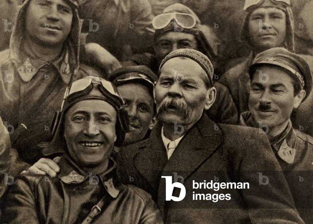 Maxim Gorky, Russian writer, with Soviet Air Force pilots (b/w photo)