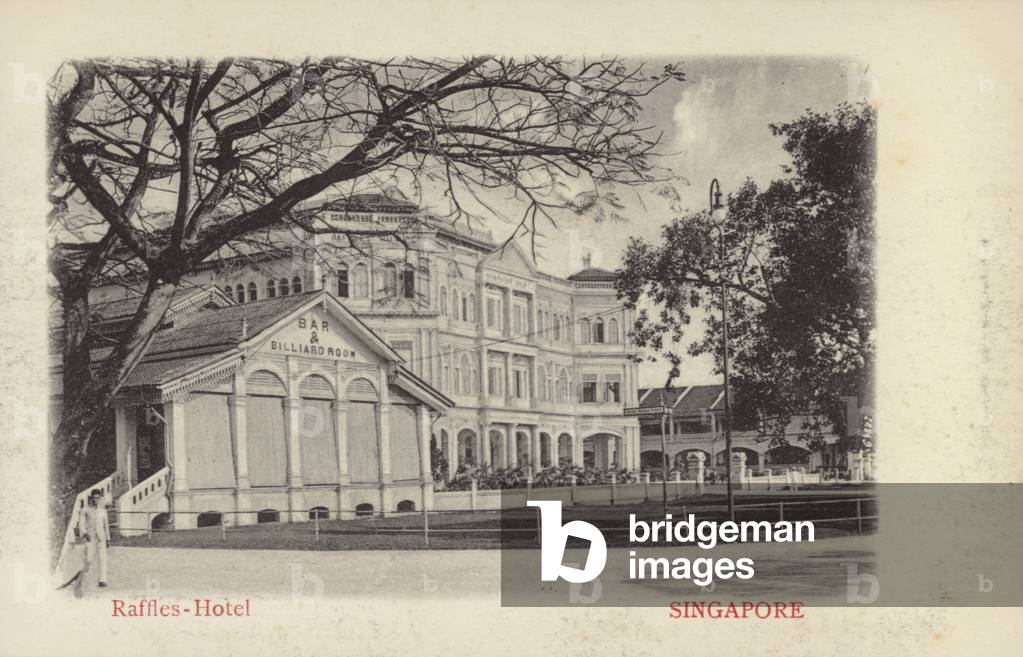 Raffles-Hotel, Singapore (b/w photo)