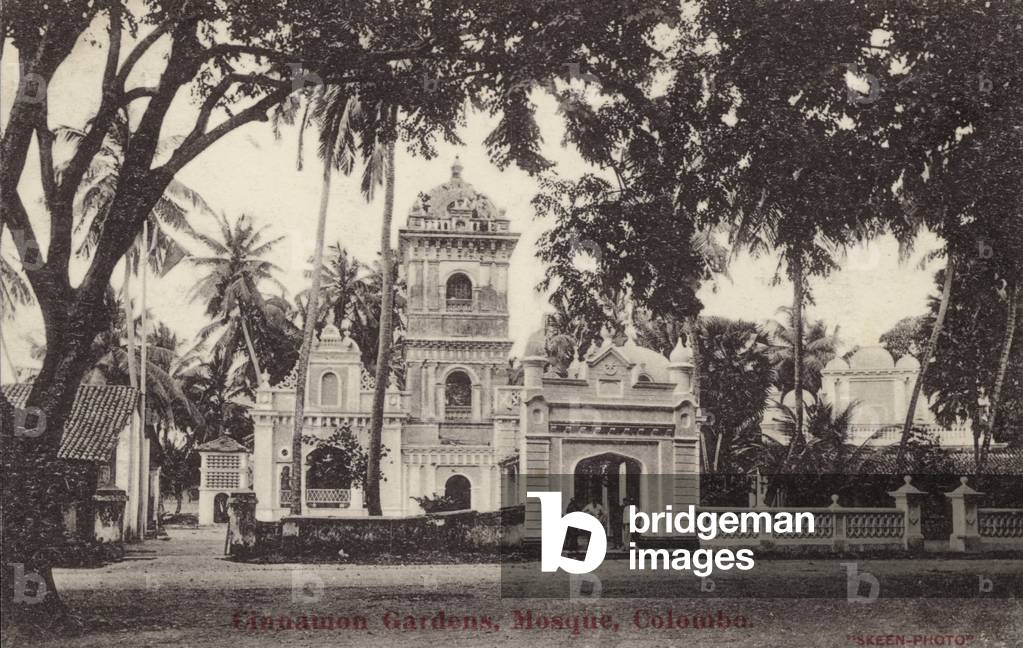 The mosque in Cinnamon Gardens (b/w photo)