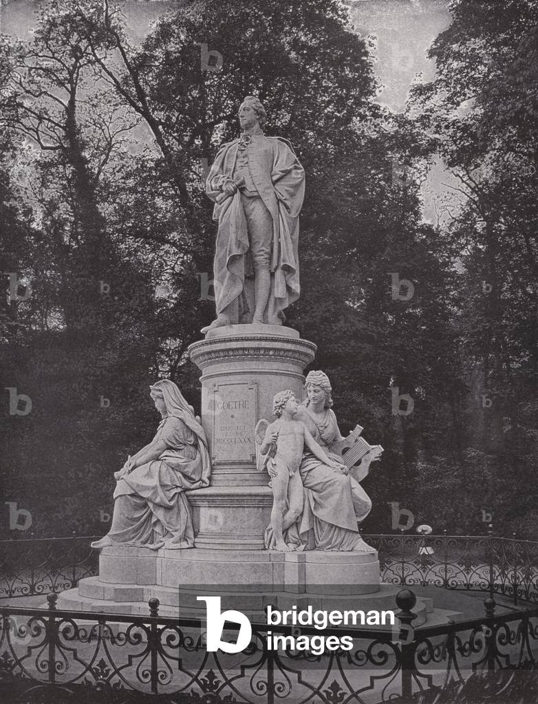 Im Tiergarten, Goethedenkmal (b/w photo)