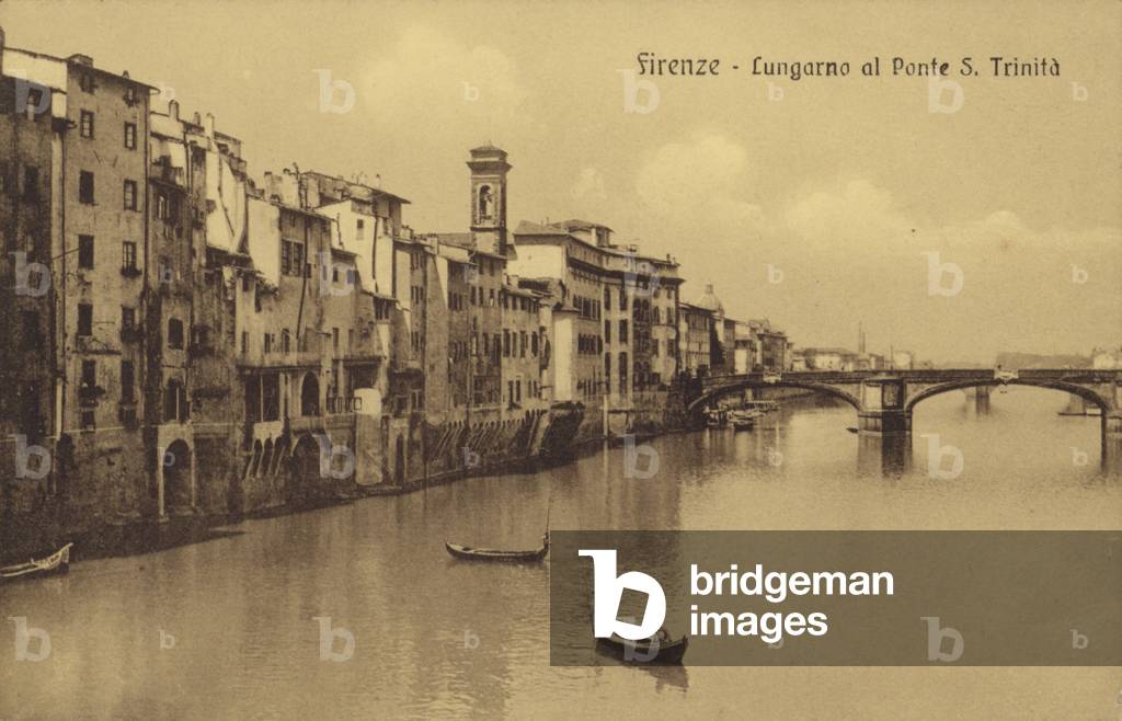 Postcard depicting buildings along the embankment and Ponte Santa Trinita crossing the River Arno (b/w photo)
