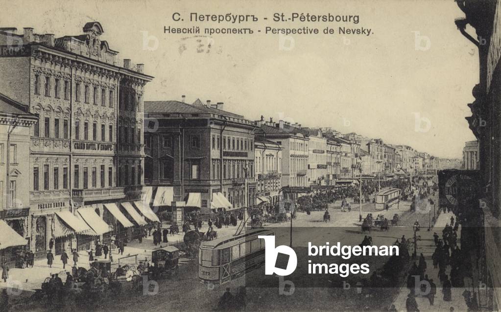 Nevsky Prospect, St Petersburg, Russia, early 20th Century (b/w photo)