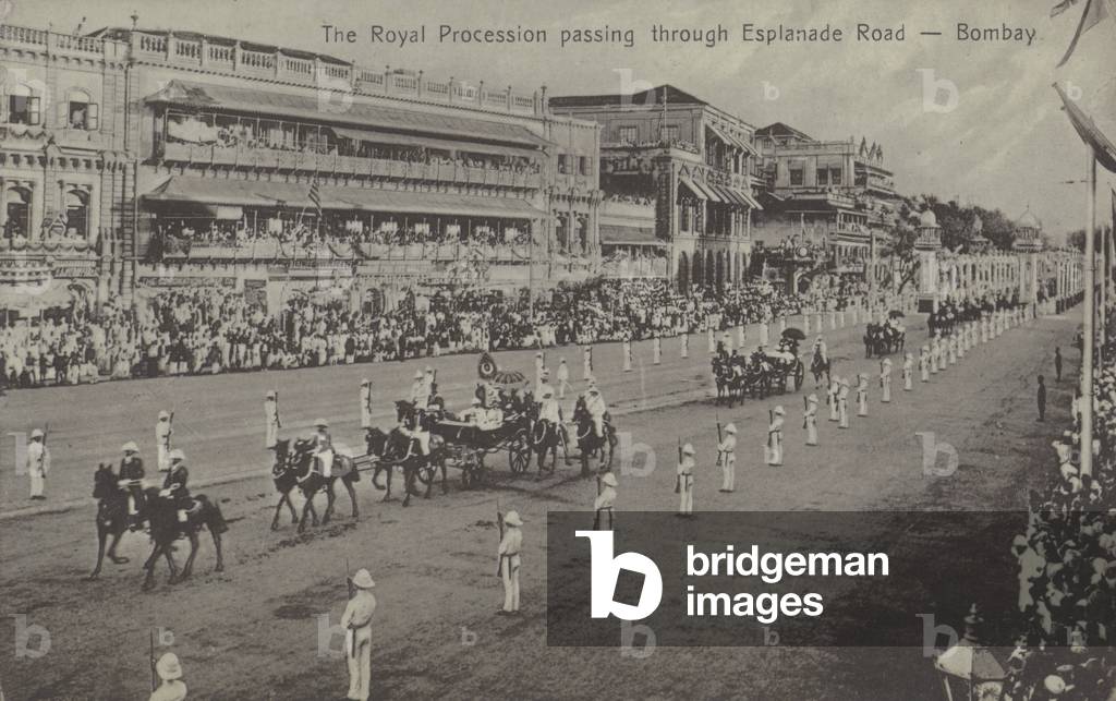 Royal procession on Esplanade Road, Bombay, on the visit of King George V and Queen Mary to India to attend the Delhi Durbar, 1911 (b/w photo)