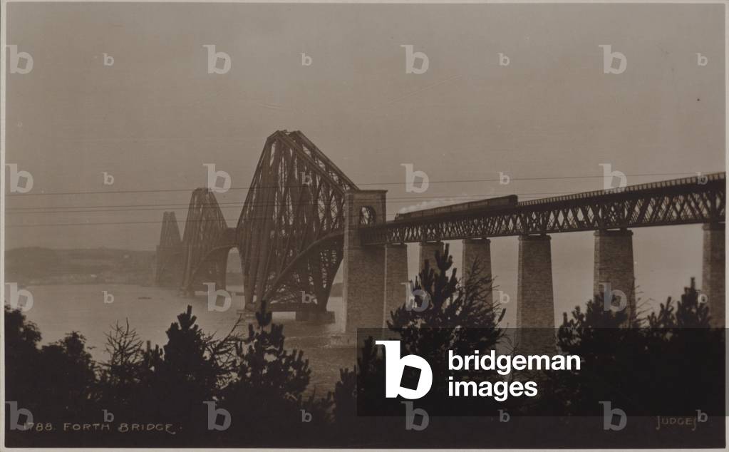 Forth Bridge (b/w photo)