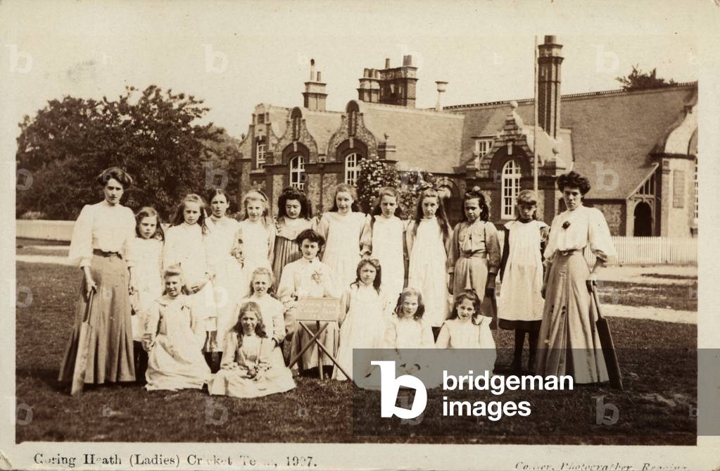 Goring Heath, Ladies Cricket Team, 1907 (b/w photo)