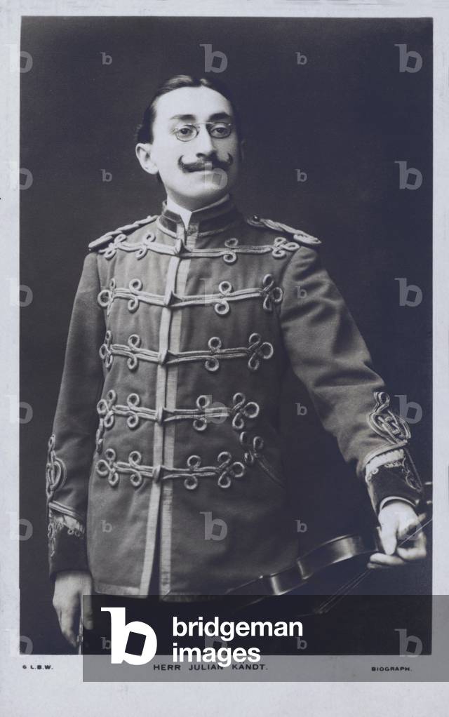 Julian Kandt, Austrian violinist and band leader (b/w photo)