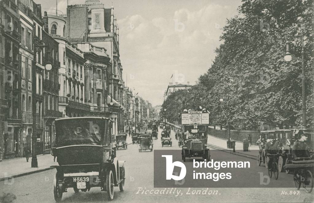 Piccadilly, London (photo)