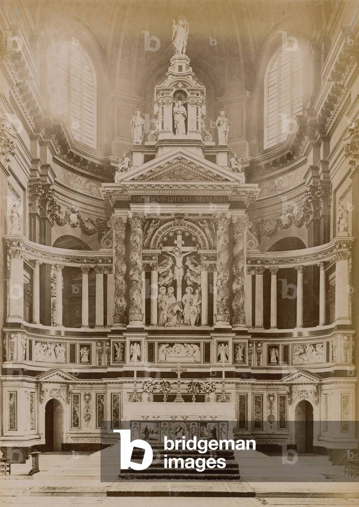 Reredos in St Paul's Cathedral (photo)