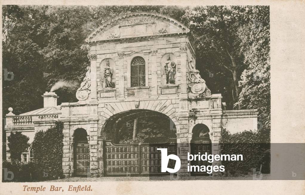 Temple Bar, Enfield (photo)