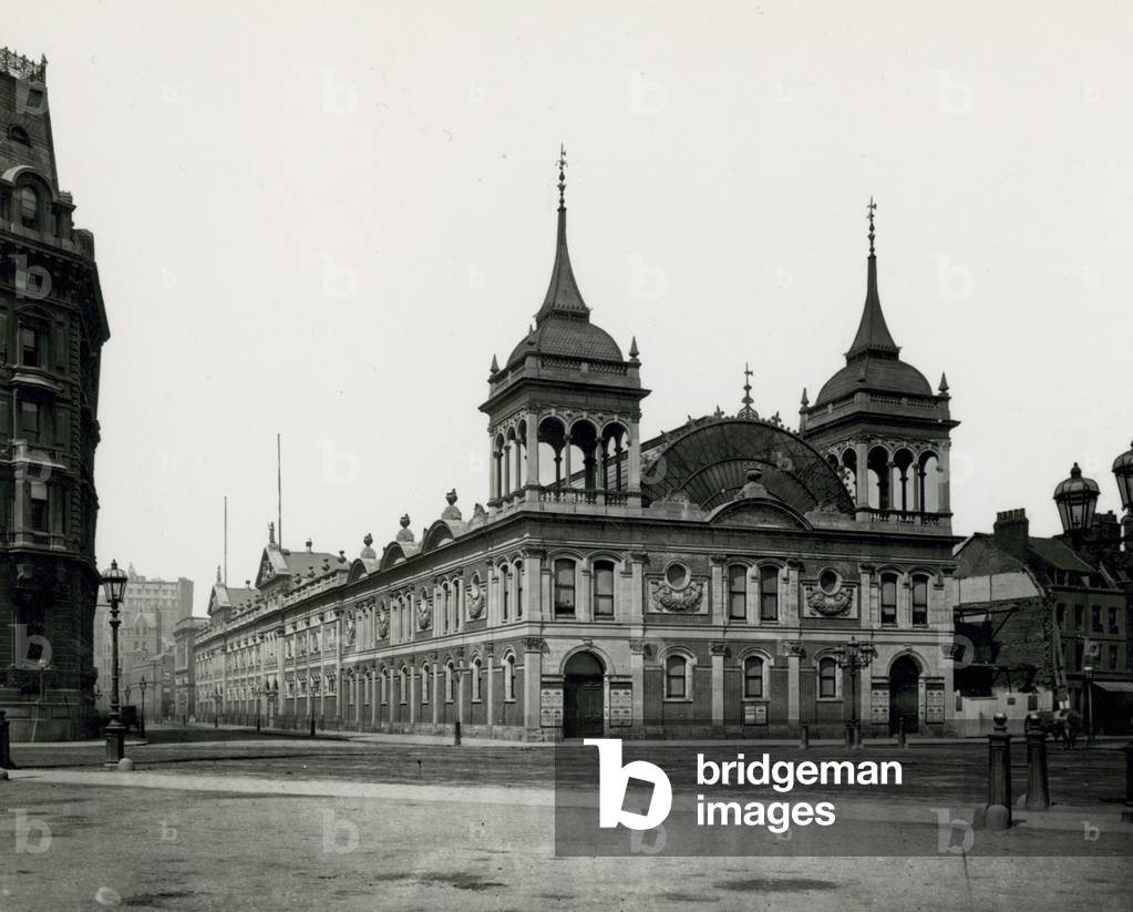 General view of the Royal Aquarium (photo)