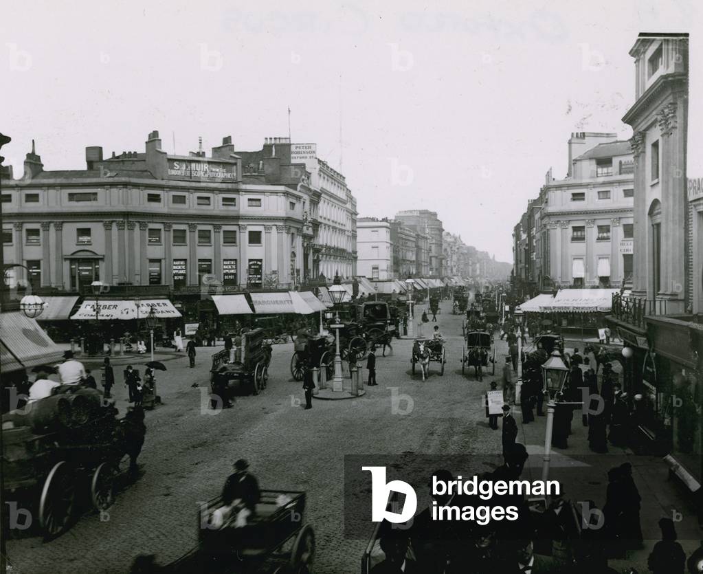 Oxford Circus, London (photo)