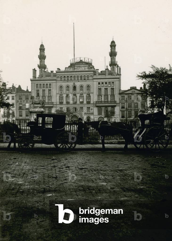 Alhambra Theatre, Leicester Square, London (photo)