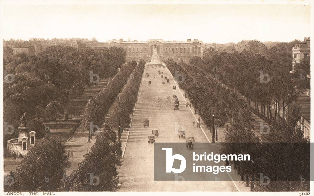A view along the Mall toward Buckingham Palace (b/w photo)