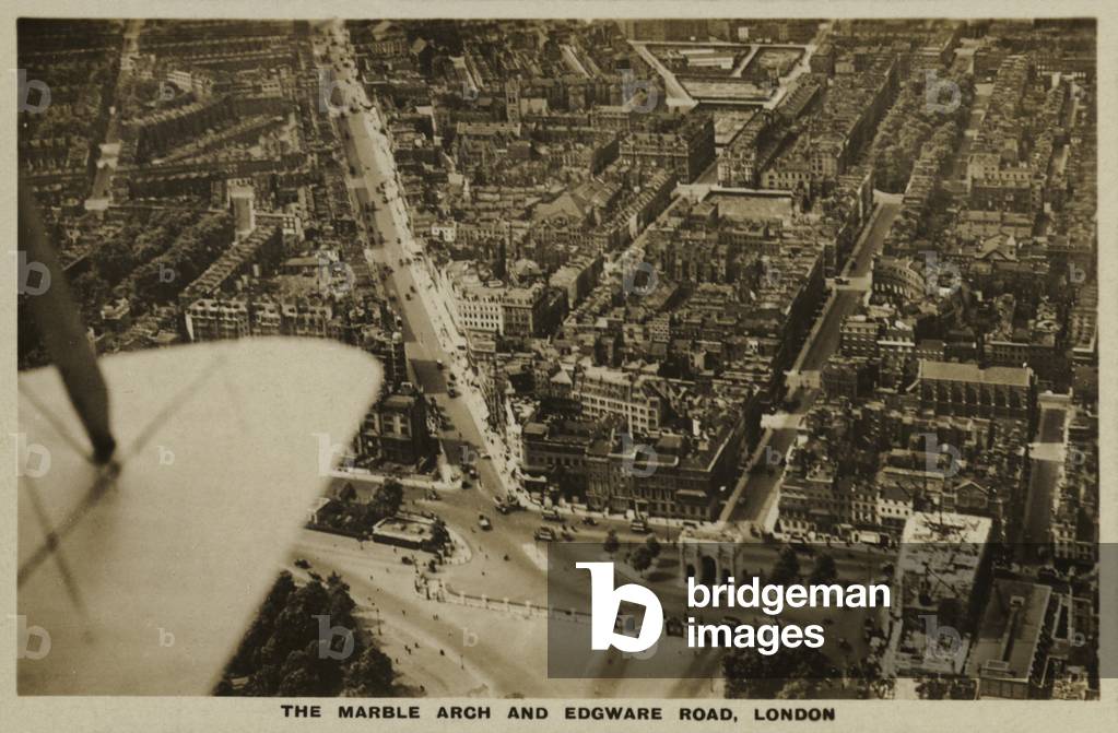 Marble Arch, Edgware Road, London, aerial photo (b/w photo)