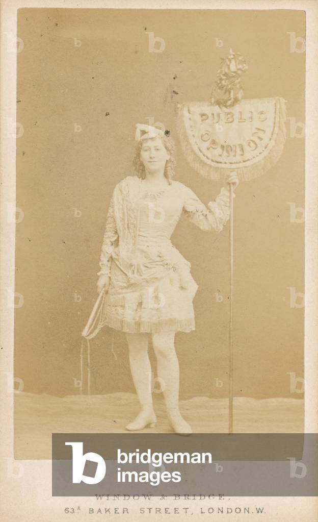 Helen Howard (photo)