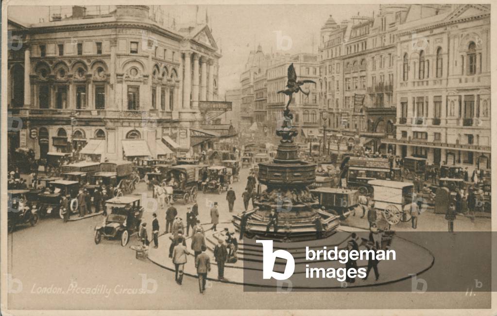 Piccadilly Circus, London (photo)