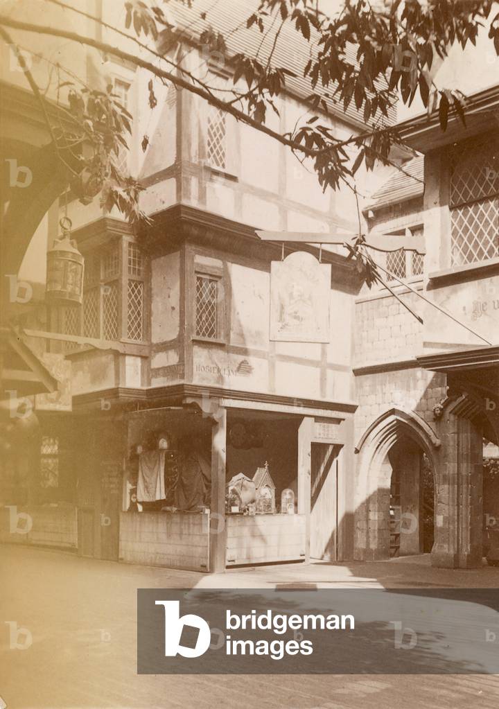 The International Health Exhibition at South Kensington: Reproduction of London in the Olden Time (photo)