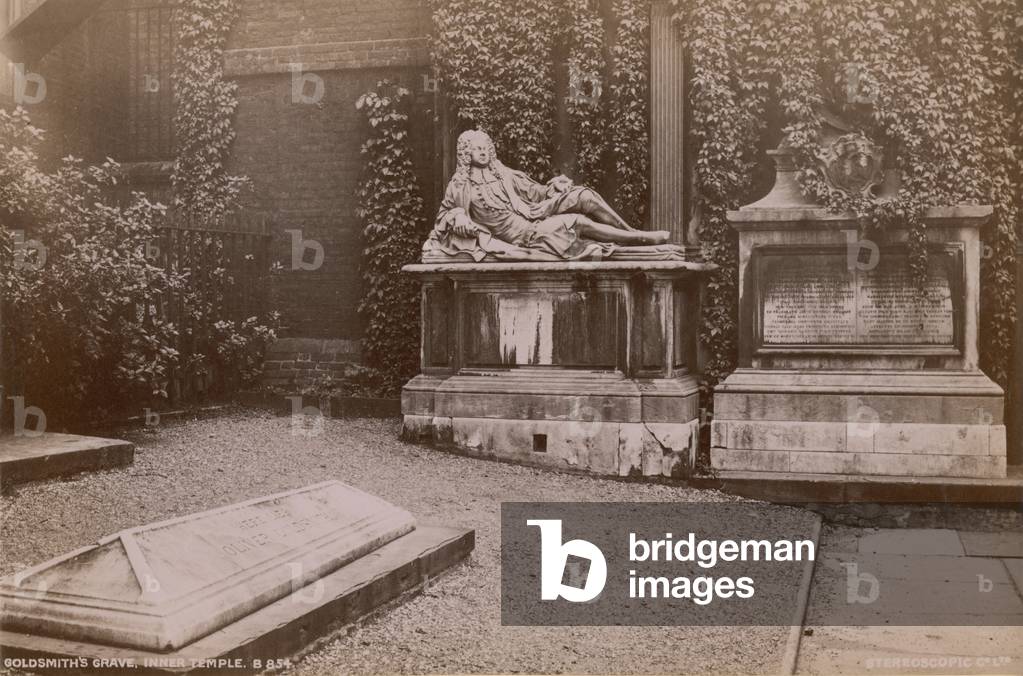 Postcard with the grave of Oliver Goldsmith in the Inner Temple (photo)