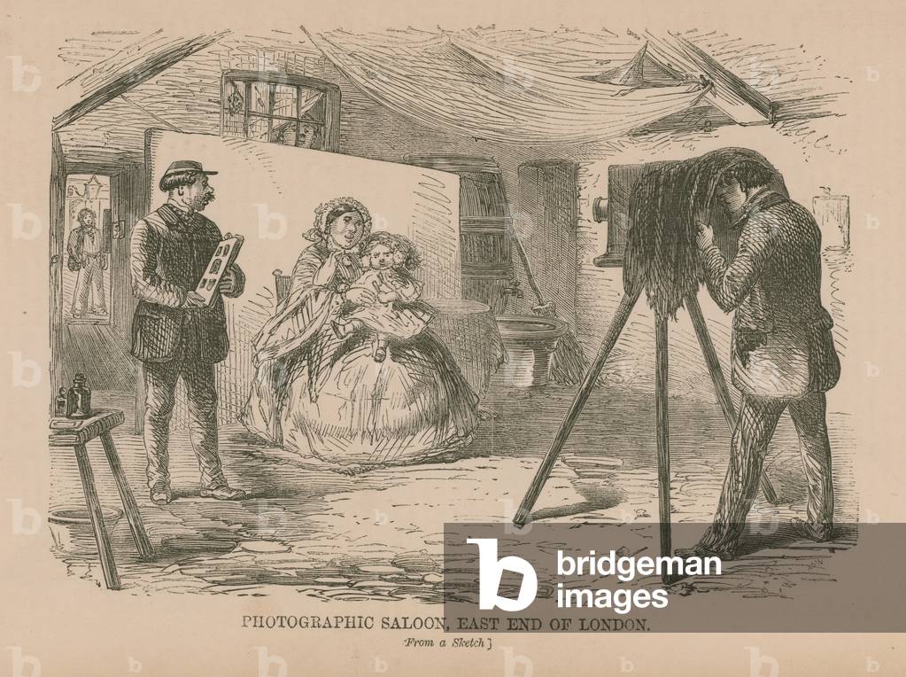 Photographic saloon in the east end of London (engraving)