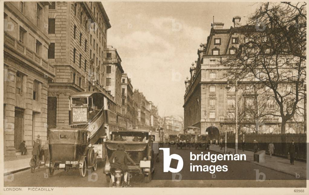 Piccadilly, London (photo)