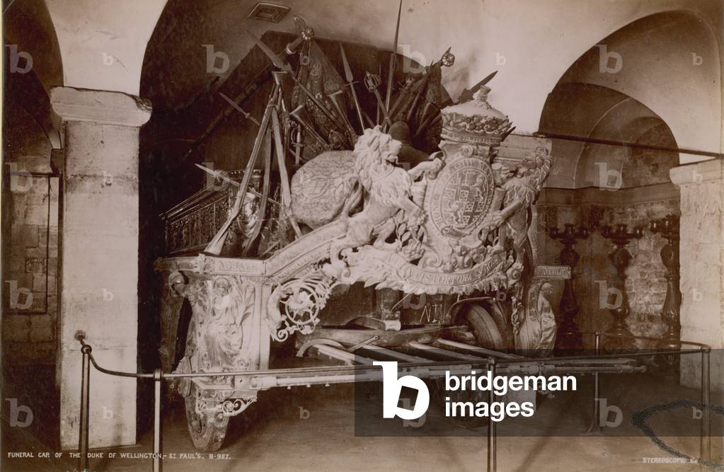 Funeral carriage of the Duke of Wellington (photo)