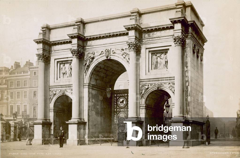Marble Arch, Oxford Street, London (photo)