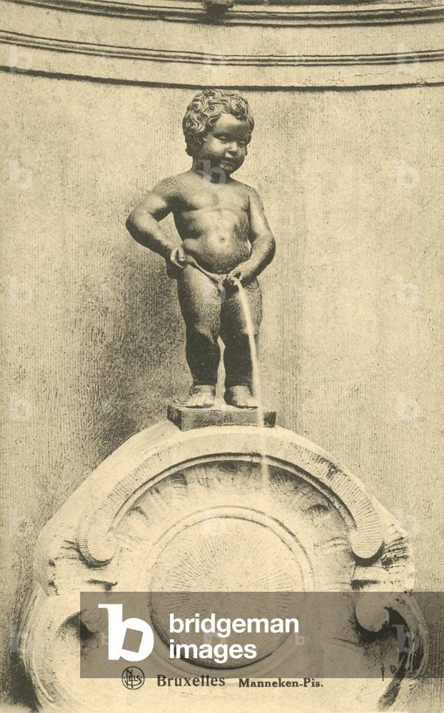 Brussels, Manneken-Pis (b/w photo)