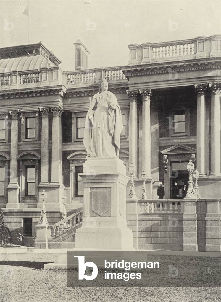 The Queen's Statue, Cape Town (b/w photo)