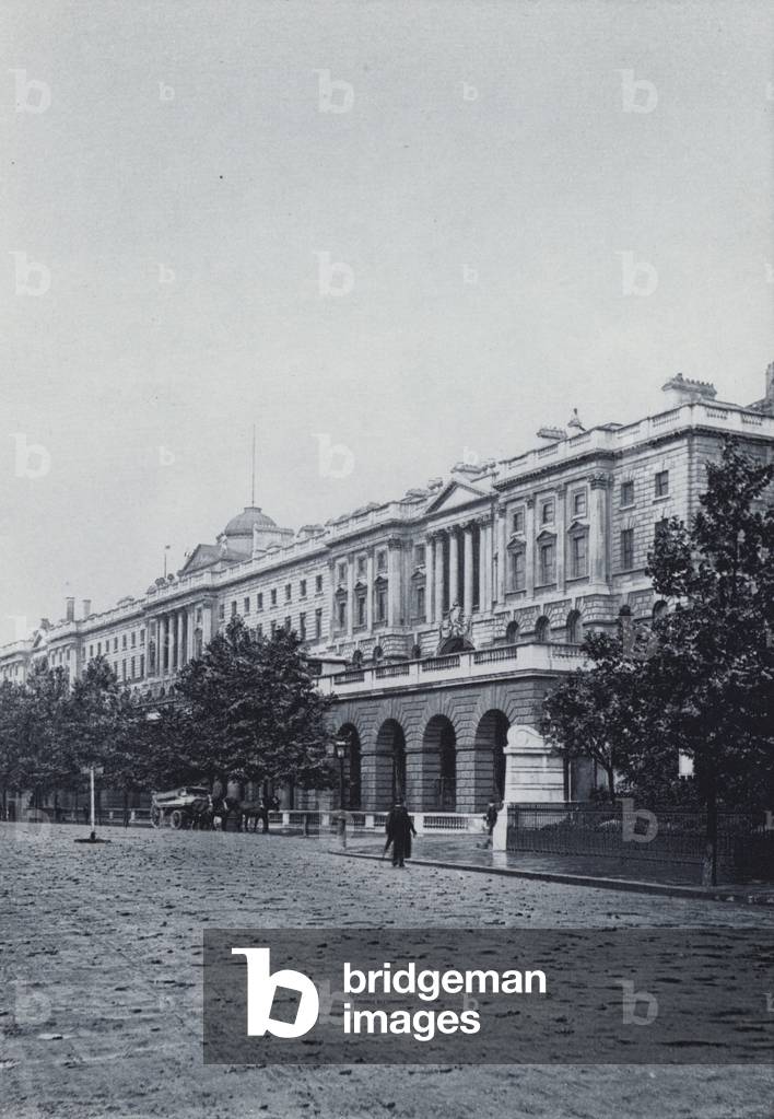 London: Somerset House (b/w photo)