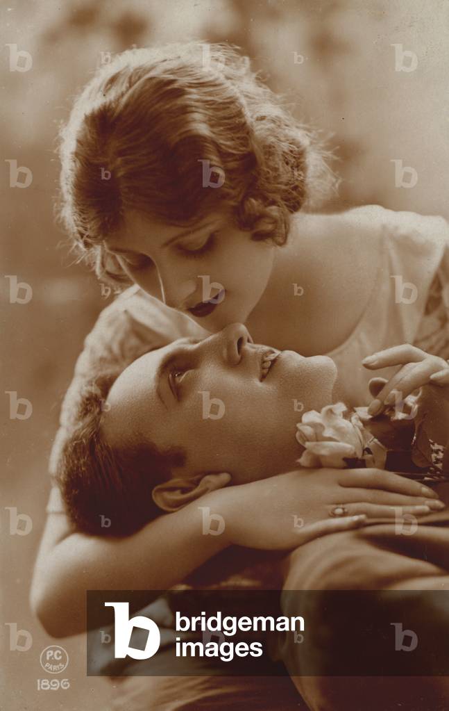 Couple in love (b/w photo)