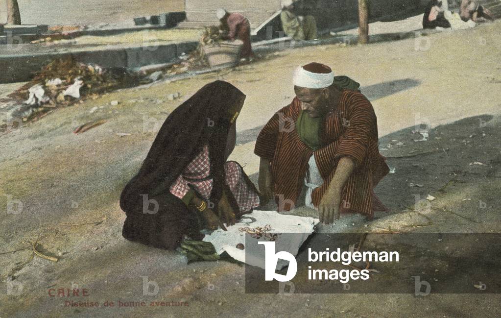 Caire, Diseuse de bonne aventure (colour photo)