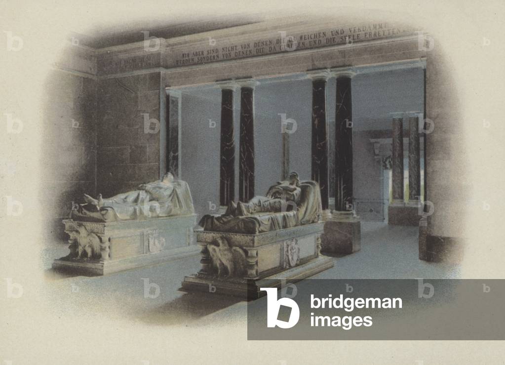 Mausoleum (Inneres), The Mausoleum (Interior) (coloured photo)