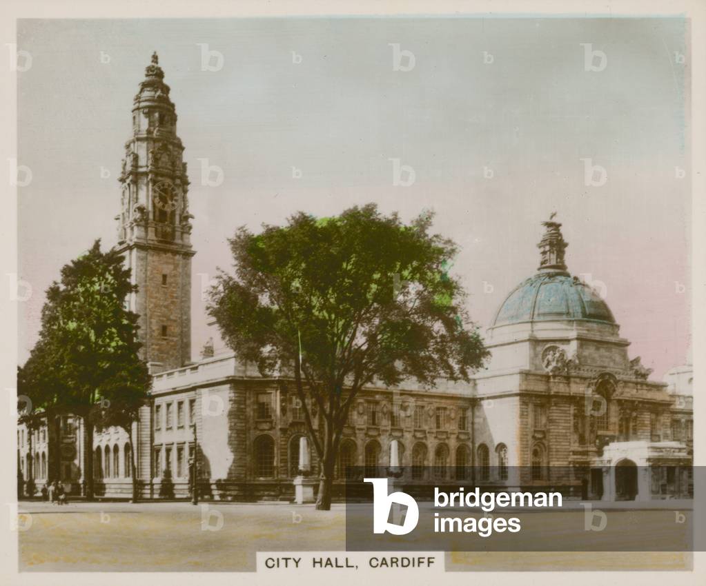 City Hall, Cardiff (coloured photo)