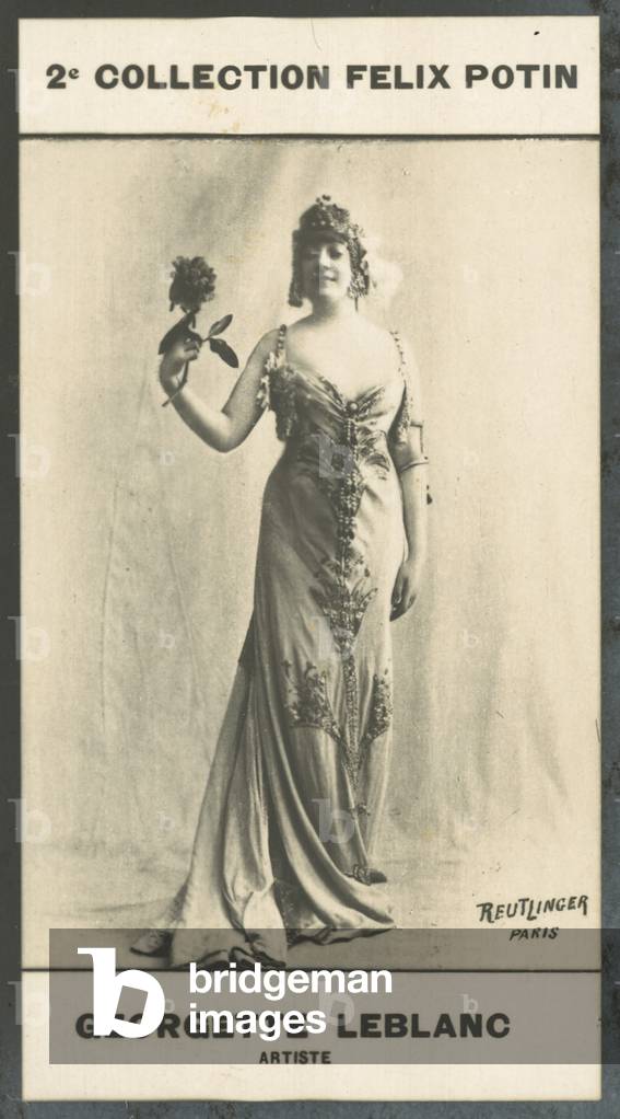 Georgette Leblanc, Artiste, 1874 (b/w photo)
