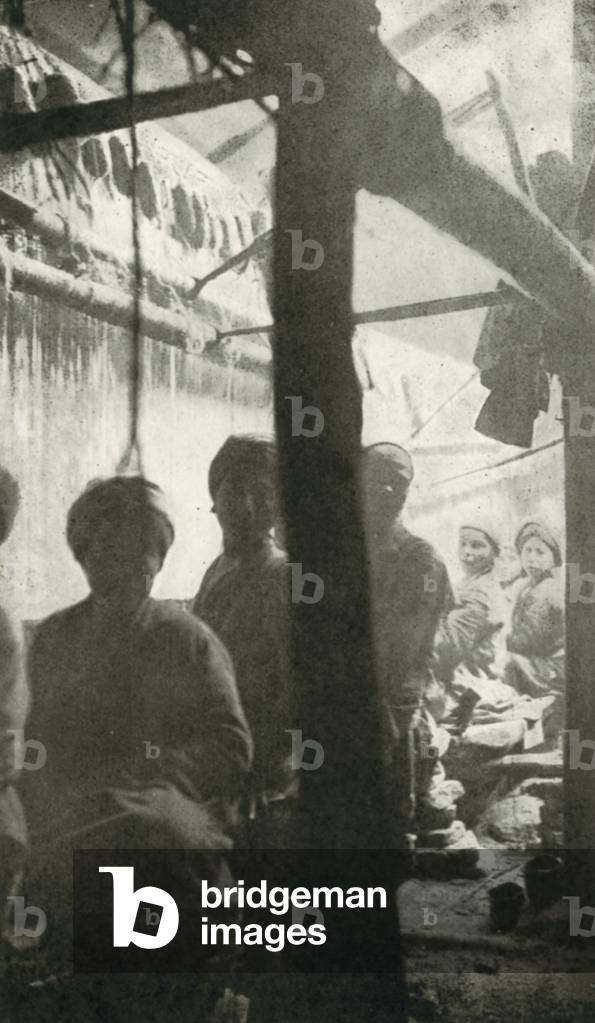 A Persian loom (b/w photo)
