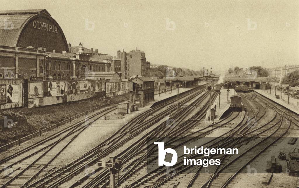 Addison Road Station, Kensington (b/w photo)