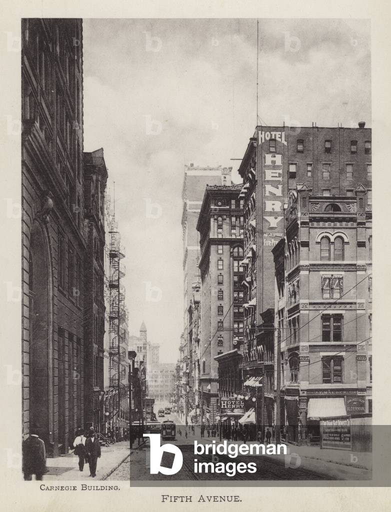 Pittsburgh: Fifth Avenue (b/w photo)